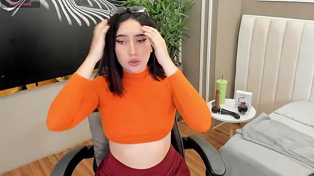 Skyyle  online show from 28, 3, 2026