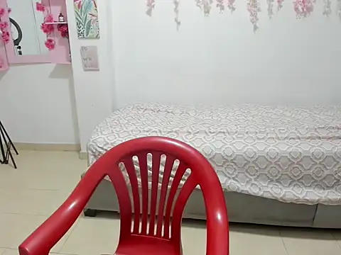 Snapshot of Liana_hot12 chatting on 2, 10, 2025 Liana hot12 online show from 2, 10, 2025