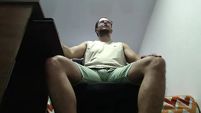 Snapshot of cloudsxxx chatting on 18, 9, 2025 cloudsxxx online show from 18, 9, 2025