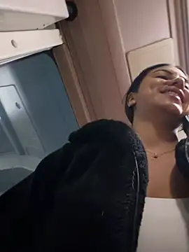 Sarahcutexoxox online show from 7, 3, 2026