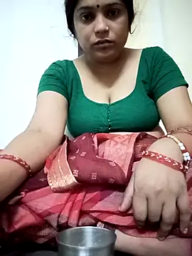 Snapshot of Trisha_71 chatting on 6, 10, 2025 Trisha 71 online show from 6, 10, 2025