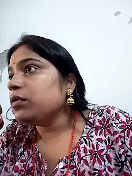 Snapshot of Trisha_71 chatting on 11, 10, 2025 Trisha 71 online show from 11, 10, 2025