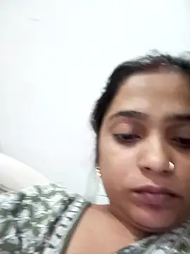 Snapshot of Trisha_71 chatting on 12, 10, 2025 Trisha 71 online show from 12, 10, 2025