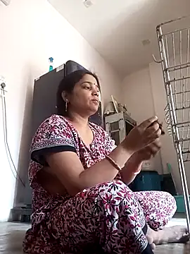 Snapshot of Trisha_71 chatting on 16, 10, 2025 Trisha 71 online show from 16, 10, 2025