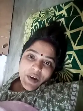 Snapshot of Trisha_71 chatting on 18, 10, 2025 Trisha 71 online show from 18, 10, 2025