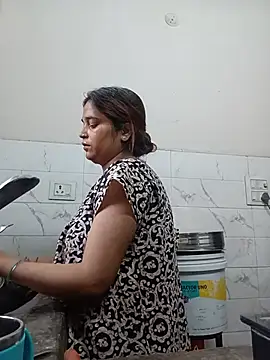 Trisha 71 online show from 14, 7, 2026