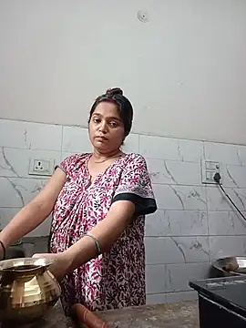 Trisha 71 online show from 25, 7, 2026
