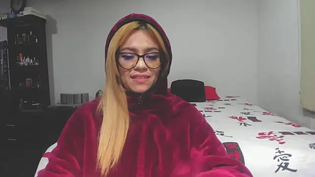 Snapshot of KATA_BLONDE chatting on 18, 10, 2025 KATA BLONDE online show from 18, 10, 2025