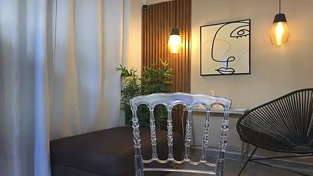 Lia Mar  online show from 10, 10, 2025