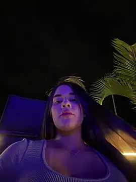 BellaLeclair online show from 16, 2, 2026