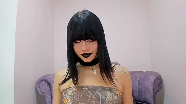 Snapshot of NATASHAA_WINZ chatting on 21, 11, 2025 NATASHAA WINZ online show from 21, 11, 2025