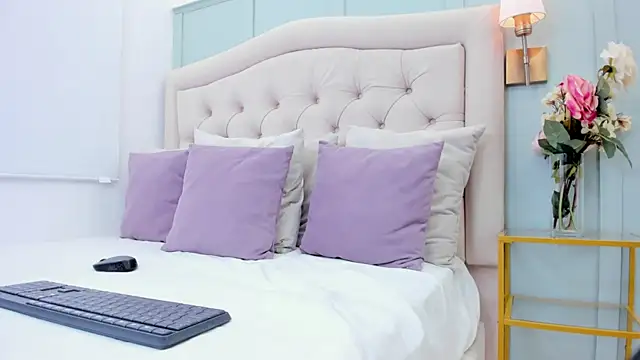 katia harrison  online show from 22, 10, 2025