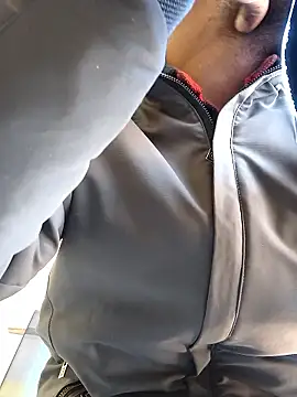 Snapshot of OmeningFurorji chatting on 14, 1, 2026 OmeningFurorji online show from 14, 1, 2026