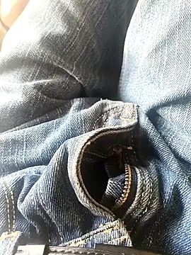 Snapshot of OmeningFurorji chatting on 12, 3, 2026 OmeningFurorji online show from 12, 3, 2026