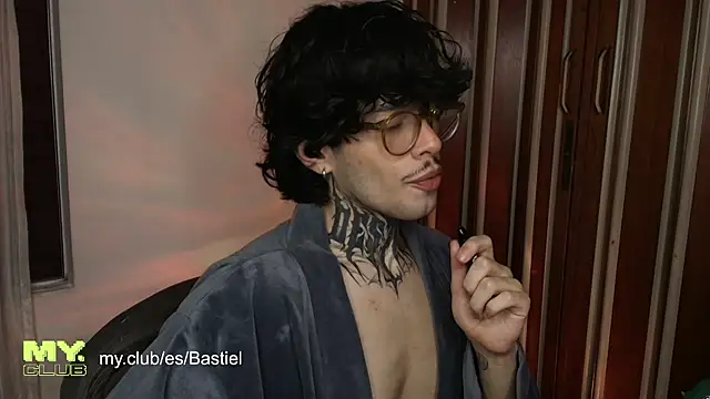 Mihail leroy online show from 25, 3, 2026