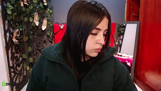 sofi lara28 online show from 16, 2, 2026