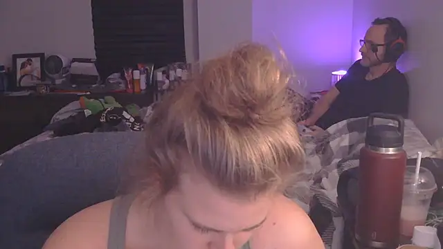 Snapshot of Sexyblonde12344 chatting on 28, 11, 2025 Sexyblonde12344 online show from 28, 11, 2025