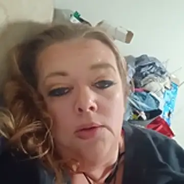 Snapshot of Eat_at_mels chatting on 14, 12, 2025 Eat at mels online show from 14, 12, 2025