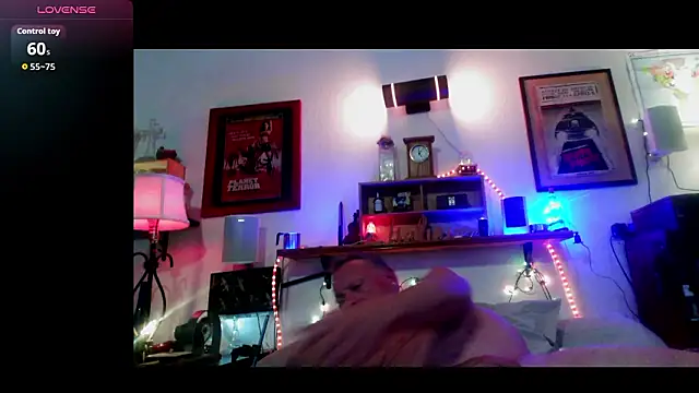 Pussyeat2please online show from 16, 3, 2026