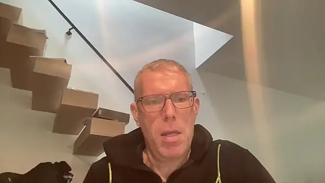 choupipat1 online show from 8, 3, 2026