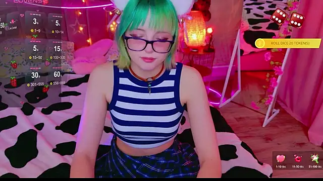 CoralineYoung online show from 11, 4, 2026