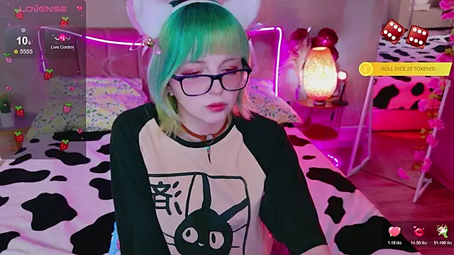 CoralineYoung online show from 24, 4, 2026