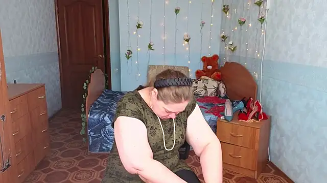 Audrey Aura online show from 16, 9, 2025