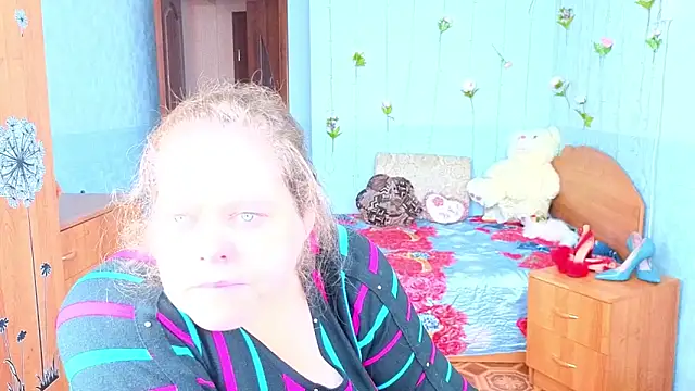 Audrey Aura online show from 19, 10, 2025