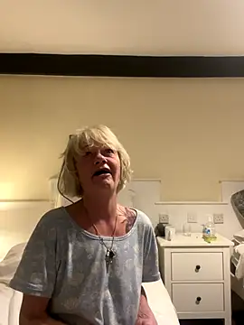 ladyboatlady online show from 5, 12, 2025