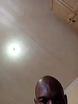 MillanoVenicasa online show from 13, 4, 2026