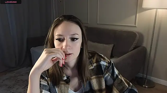 Snapshot of cutienaughtygirl chatting on 19, 11, 2025 cutienaughtygirl online show from 19, 11, 2025