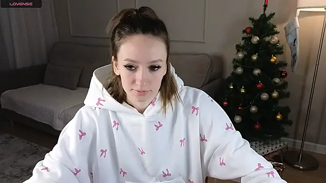 Snapshot of cutienaughtygirl chatting on 15, 1, 2026 cutienaughtygirl online show from 15, 1, 2026