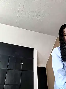 Snapshot of SofiaDelicia chatting on 13, 10, 2025 SofiaDelicia online show from 13, 10, 2025