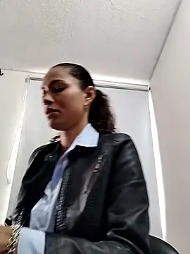 Snapshot of SofiaDelicia chatting on 21, 10, 2025 SofiaDelicia online show from 21, 10, 2025