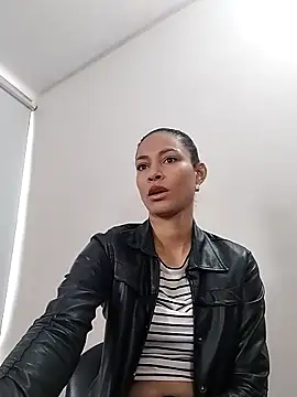 Snapshot of SofiaDelicia chatting on 23, 10, 2025 SofiaDelicia online show from 23, 10, 2025