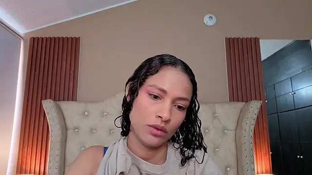 Snapshot of SofiaDelicia chatting on 18, 11, 2025 SofiaDelicia online show from 18, 11, 2025