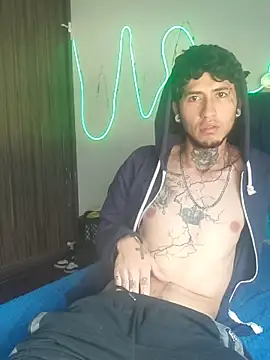 Snapshot of Tattoboy19cm chatting on 12, 10, 2025 Tattoboy19cm online show from 12, 10, 2025
