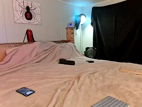 Snapshot of AntMeich6969 chatting on 14, 11, 2025 AntMeich6969 online show from 14, 11, 2025