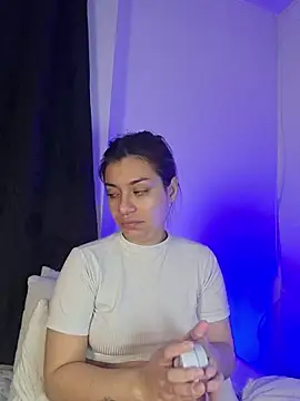 AmaiaSalvatore online show from 5, 1, 2026