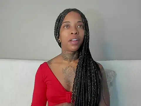 Snapshot of Pauline_Fox chatting on 25, 9, 2025 Pauline Fox online show from 25, 9, 2025