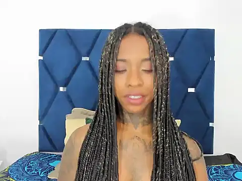 Snapshot of Pauline_Fox chatting on 15, 10, 2025 Pauline Fox online show from 15, 10, 2025