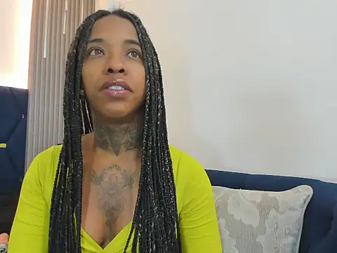 Snapshot of Pauline_Fox chatting on 21, 10, 2025 Pauline Fox online show from 21, 10, 2025