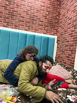 WILDKAT7 online show from 7, 2, 2026