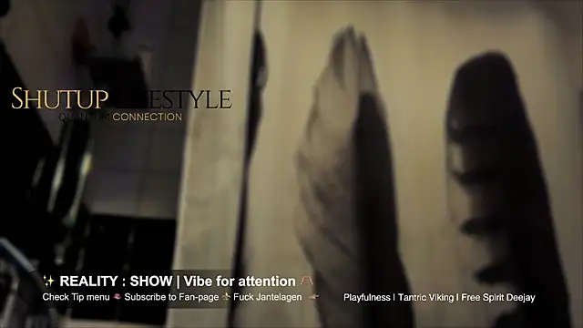 Snapshot of SwingWingWomanSweden chatting on 17, 12, 2025 SwingWingWomanSweden online show from 17, 12, 2025