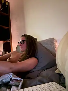 Snapshot of SwingWingWomanSweden chatting on 12, 1, 2026 SwingWingWomanSweden online show from 12, 1, 2026