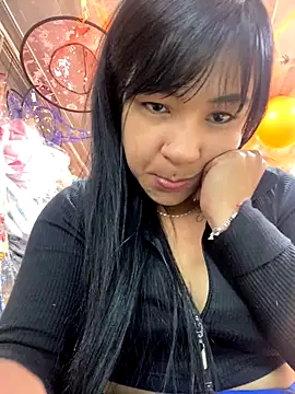 ThaliaFlorez online show from 28, 10, 2025