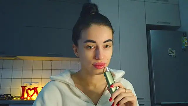 EvaMelnik online show from 11, 10, 2025