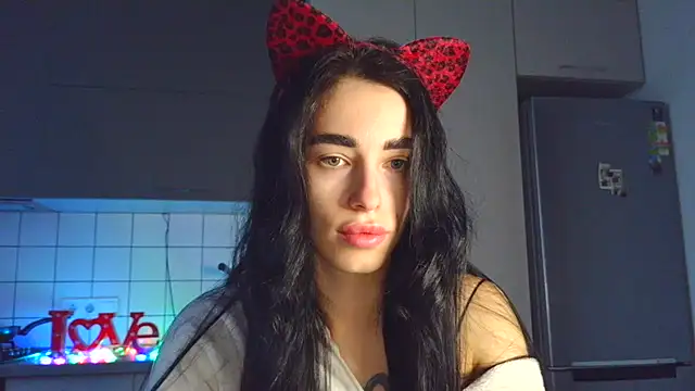 EvaMelnik online show from 12, 10, 2025
