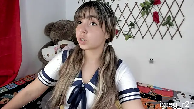 Snapshot of emma_grays2 chatting on 18, 9, 2025 emma grays2 online show from 18, 9, 2025