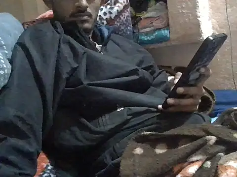 Snapshot of Desiboy_0 chatting on 22, 12, 2025 Desiboy 0 online show from 22, 12, 2025